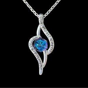 NWT Mom Crystal Necklace “Mom You Are My Life” 18krgp